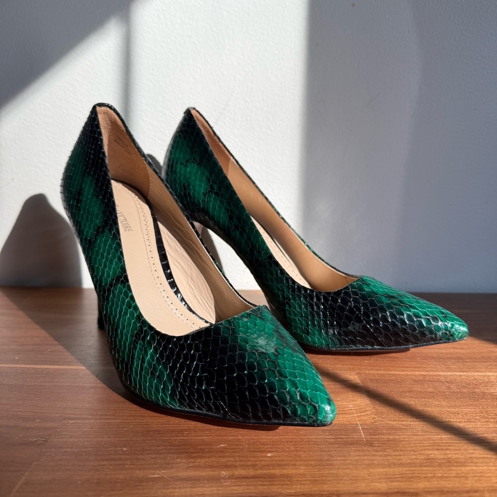 Pour La Victoire Green & Black Genuine Snakeskin Pumps, size 7 - Picture 4 of 13